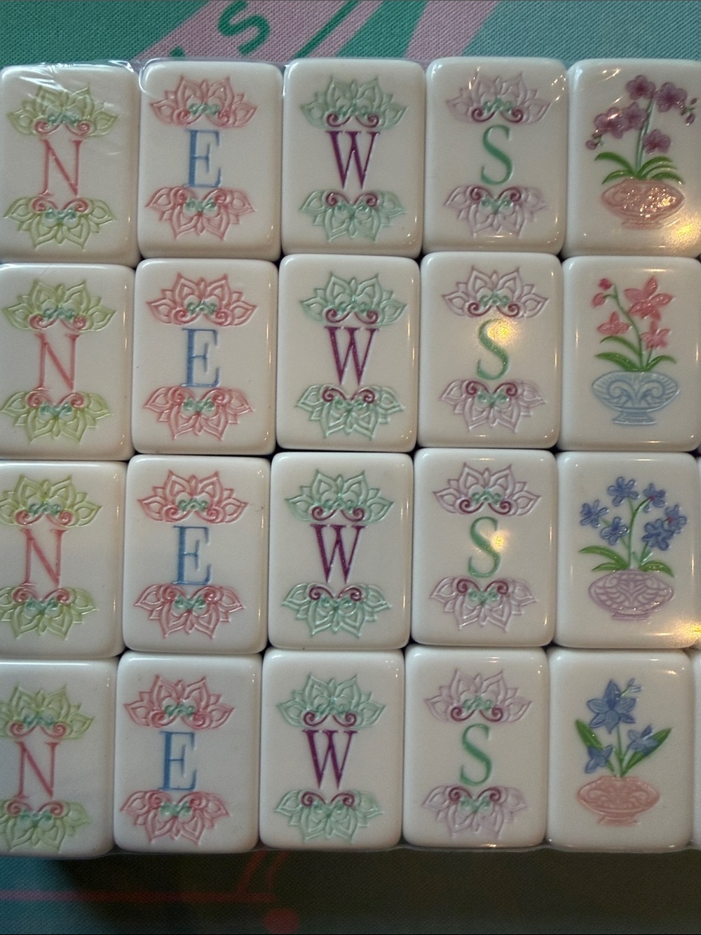 Pastel Mahjong Set on Turquoise  Game Mat - Picture 2 of 12